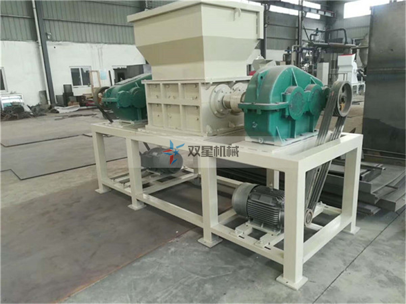 雙軸撕碎機(jī)價(jià)格一套多少錢？整套生產(chǎn)線配置大概多少錢？