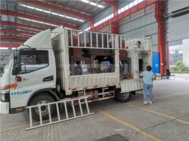 1000型<a href='http://guanzuimeinv.cn/ssxl/10.html' target='_blank'><span>金屬撕碎機</span></a>發(fā)貨發(fā)往河北