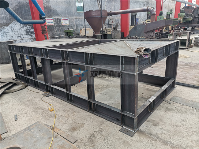 <a href='http://guanzuimeinv.cn/psxl/4.html' target='_blank'><span>廢鋼破碎機</span></a>廠家生產(chǎn)車間