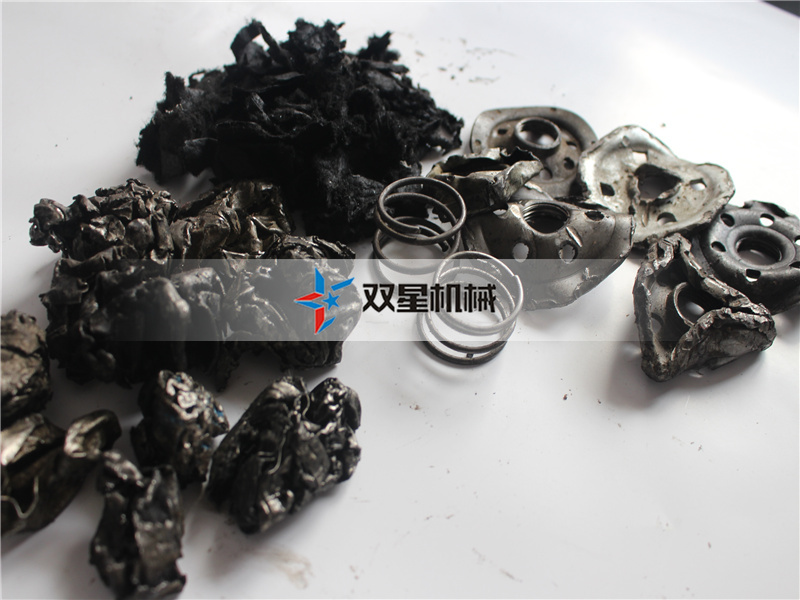 機(jī)油濾芯粉碎機(jī)設(shè)備多少錢?一套設(shè)備有多少錢?