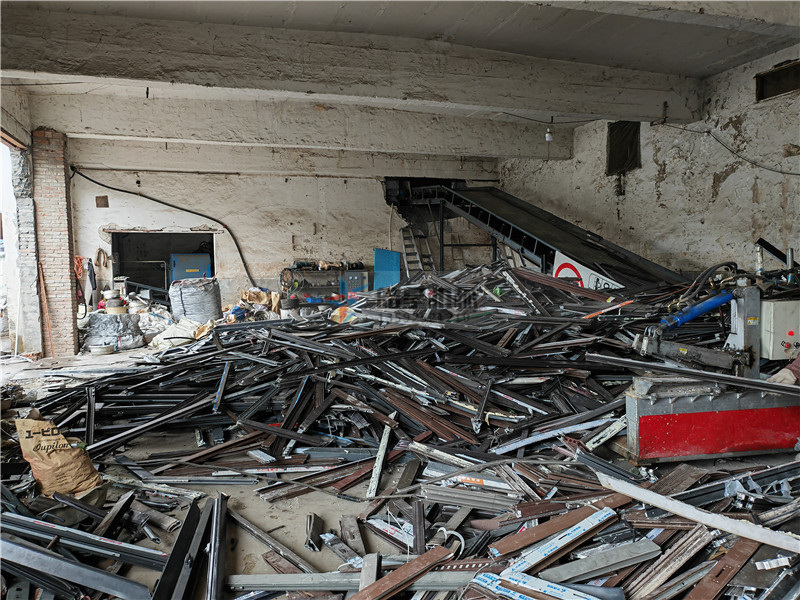 金屬破碎機怎么才能生產(chǎn)出符合標準的破碎料