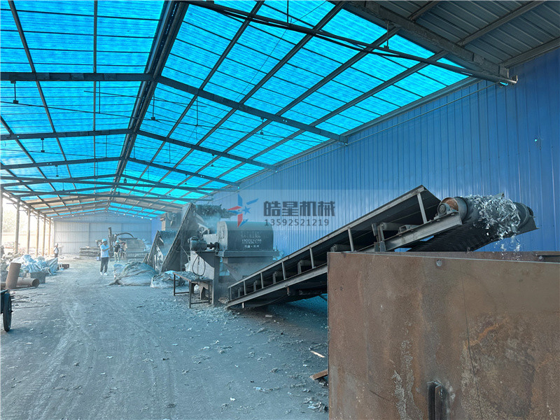 如何對(duì)金屬破碎及<a href='http://guanzuimeinv.cn' target='_blank'><span>金屬破碎機(jī)</span></a>生產(chǎn)線進(jìn)行優(yōu)化改善